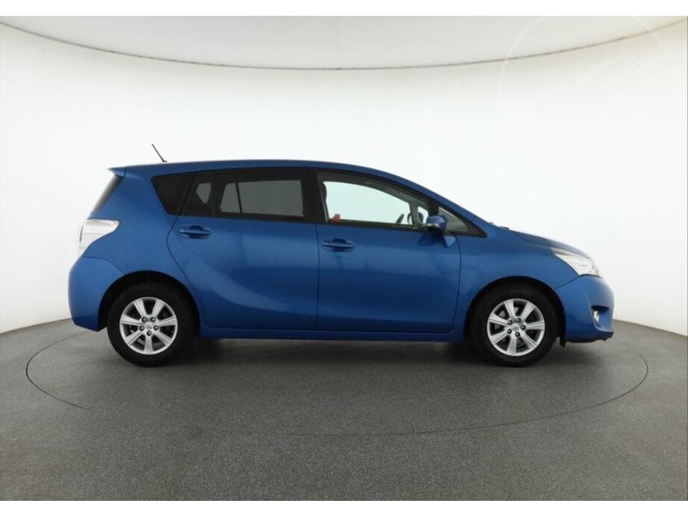 2015 Toyota VERSO - 11