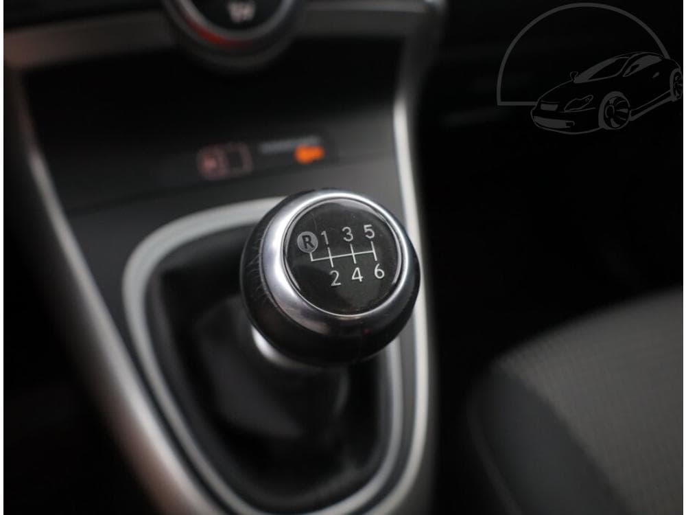 2015 Toyota VERSO - 25
