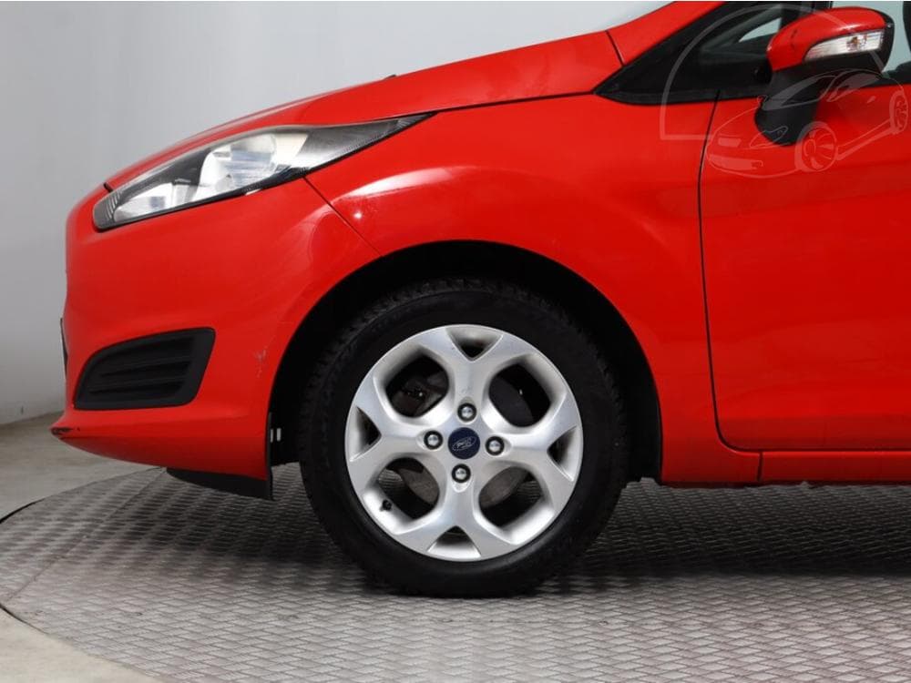 2014 Ford FIESTA - 23