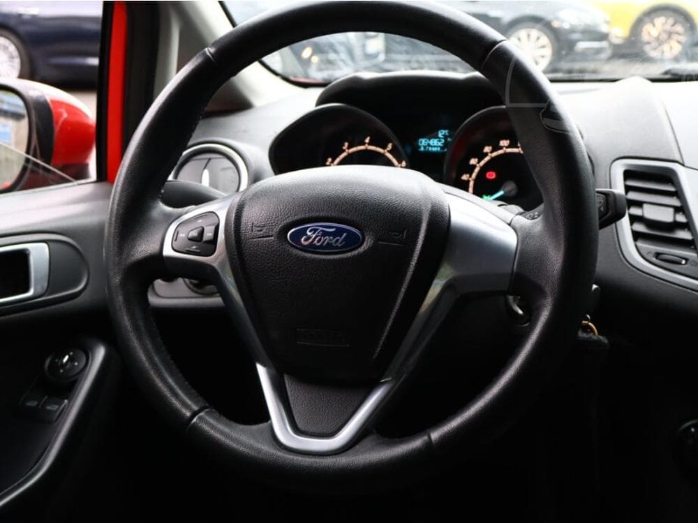 2014 Ford FIESTA - 25
