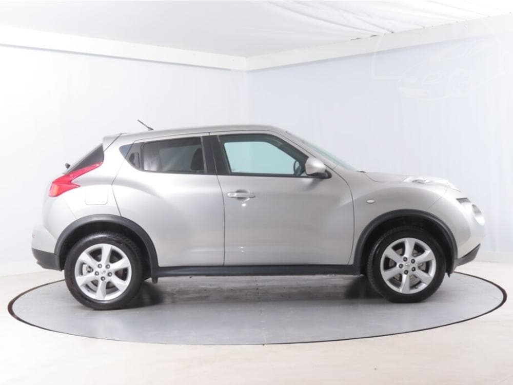 2013 Nissan JUKE - 11