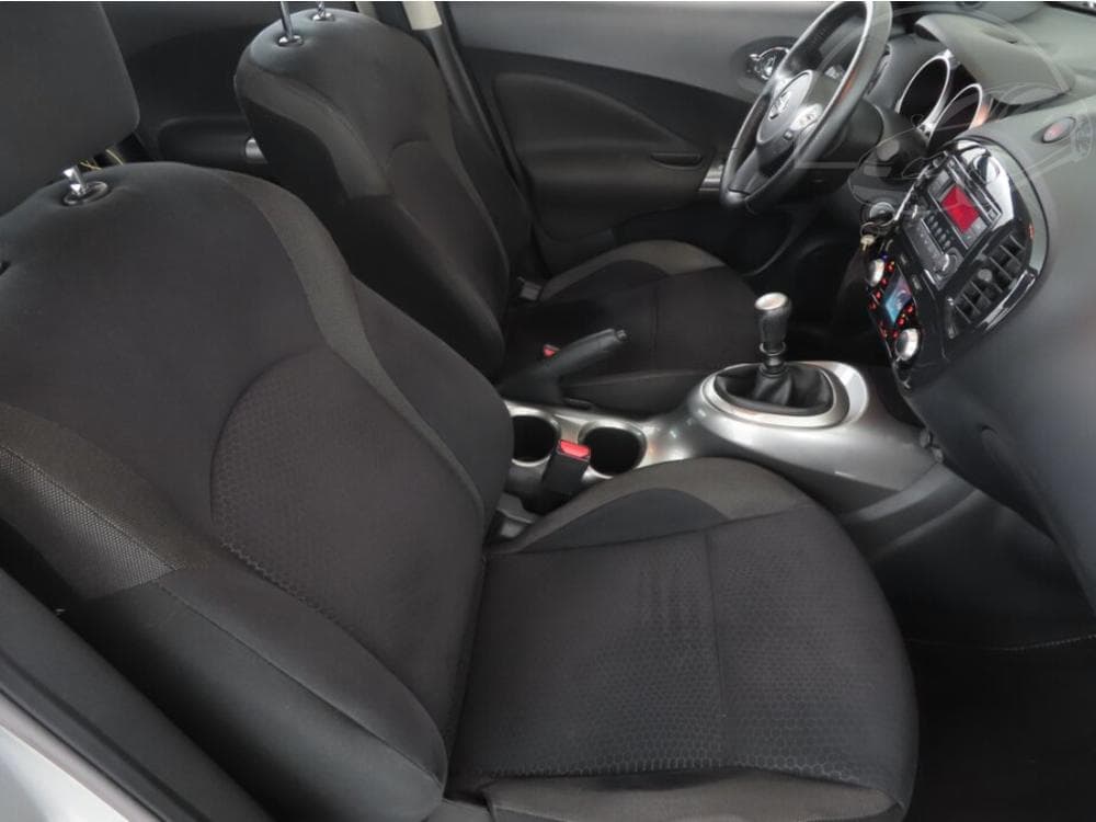 2013 Nissan JUKE - 17