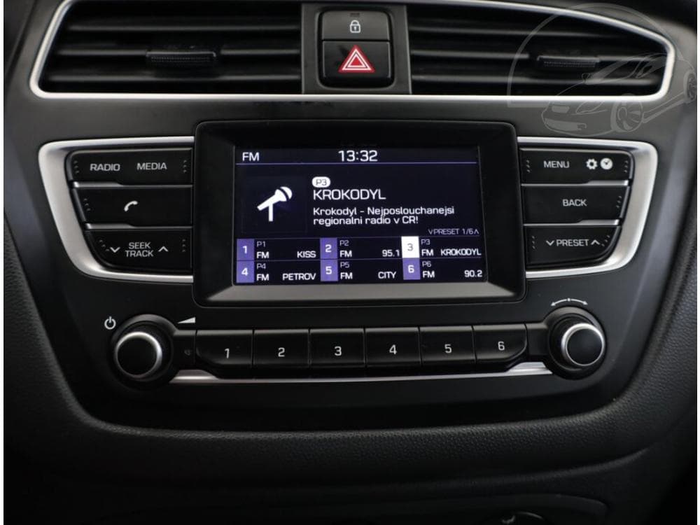 2020 Hyundai i20 - 12