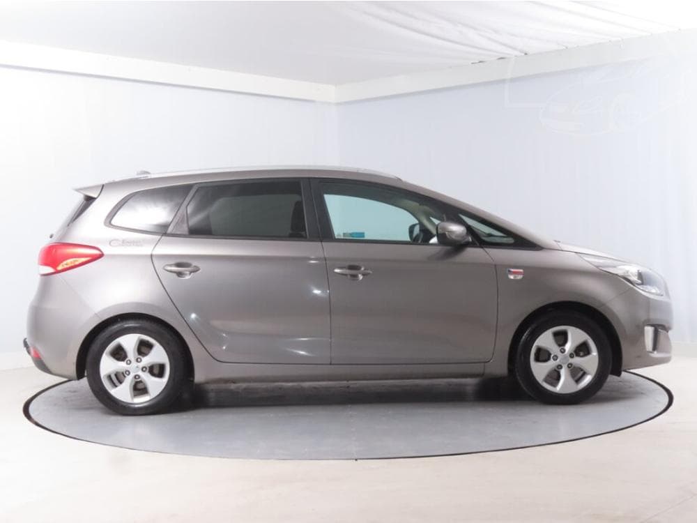 2014 Kia CARENS - 11