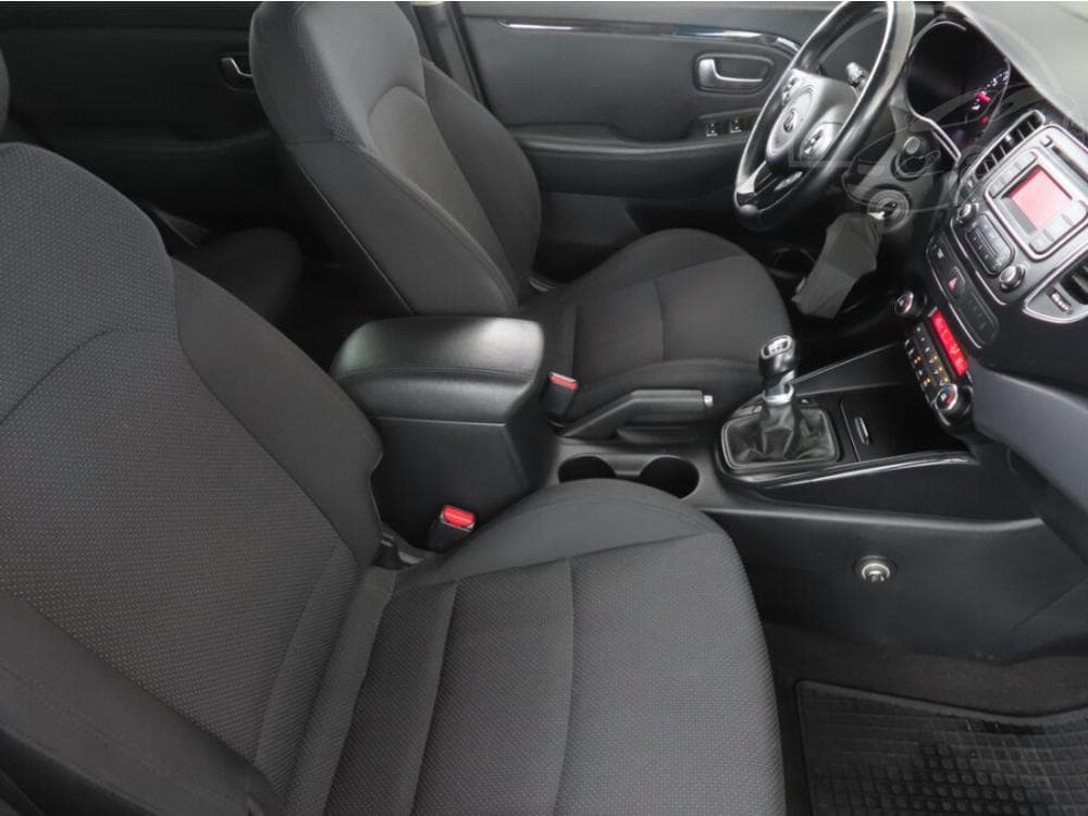 2014 Kia CARENS - 17