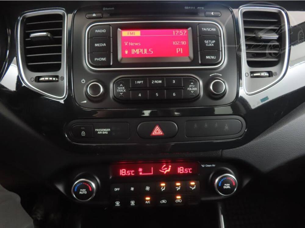 2014 Kia CARENS - 23