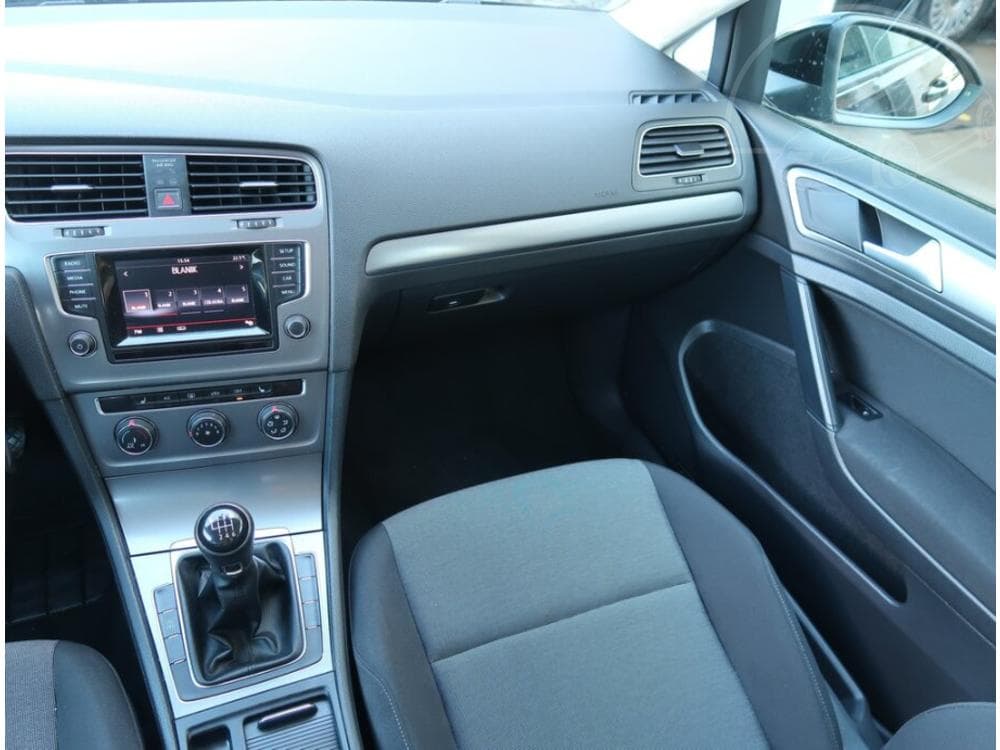 2013 Volkswagen GOLF - 15