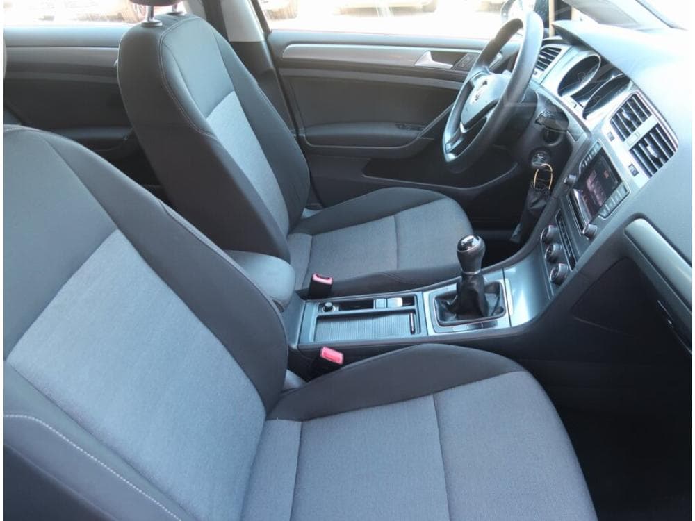 2013 Volkswagen GOLF - 17