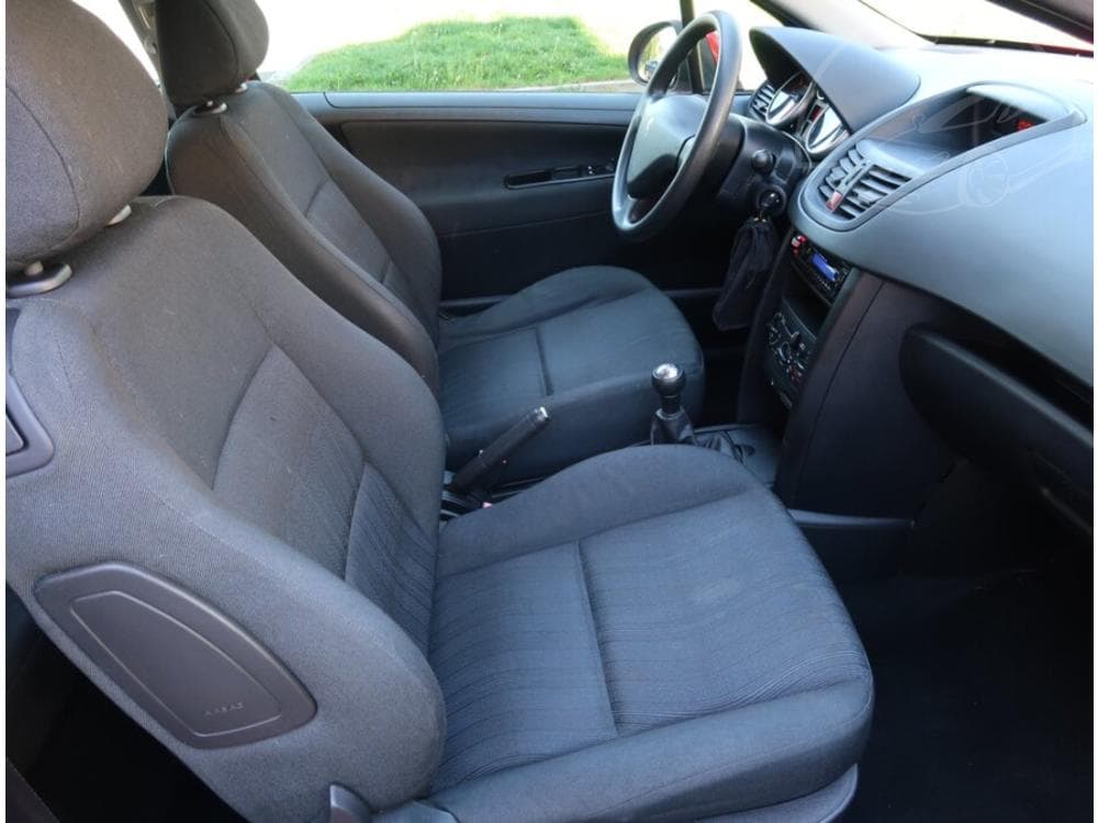 2007 Peugeot 207 - 17