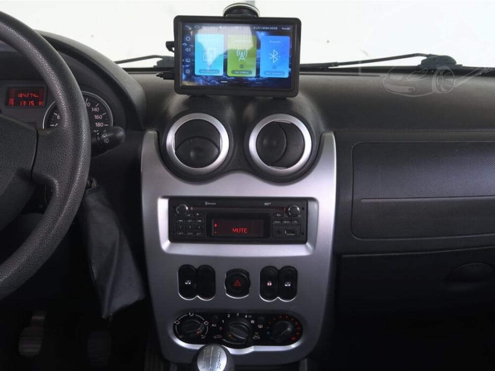 2012 Dacia SANDERO - 23