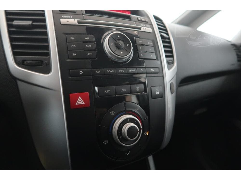 2011 Kia VENGA - 12