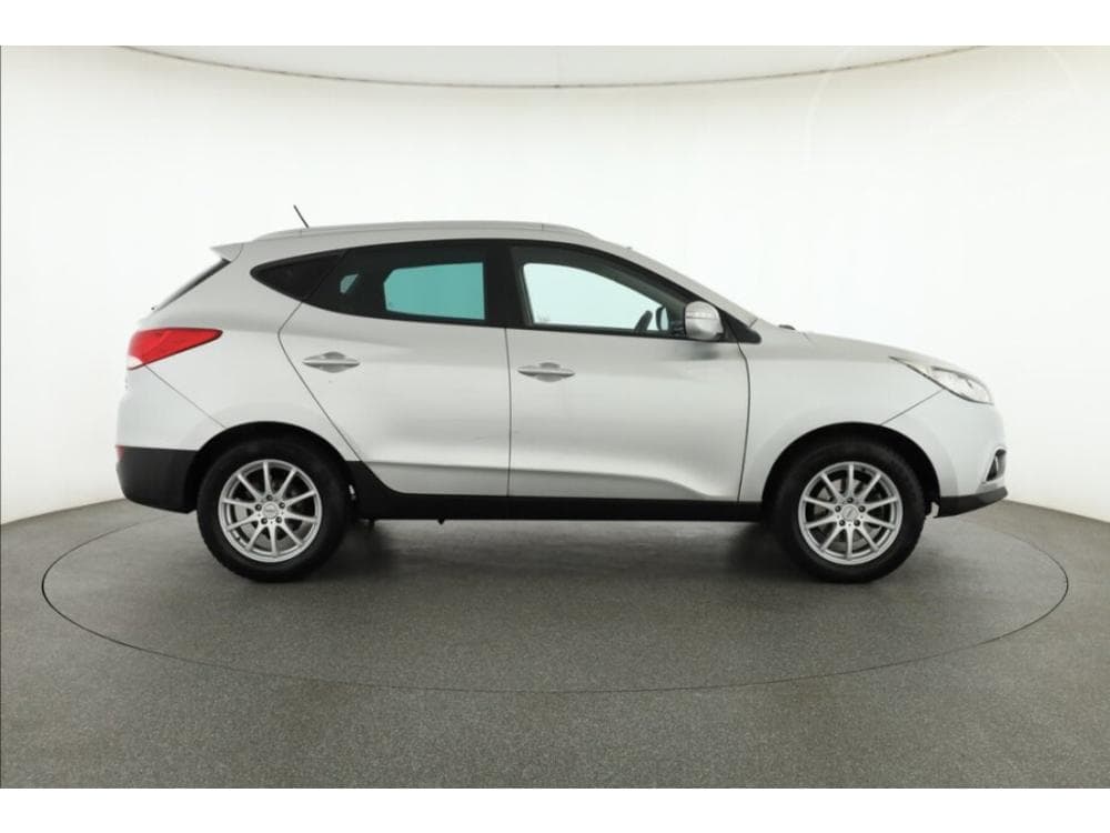 2012 Hyundai ix35 - 11