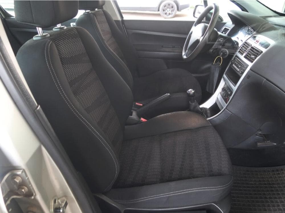 2007 Peugeot 307 - 17