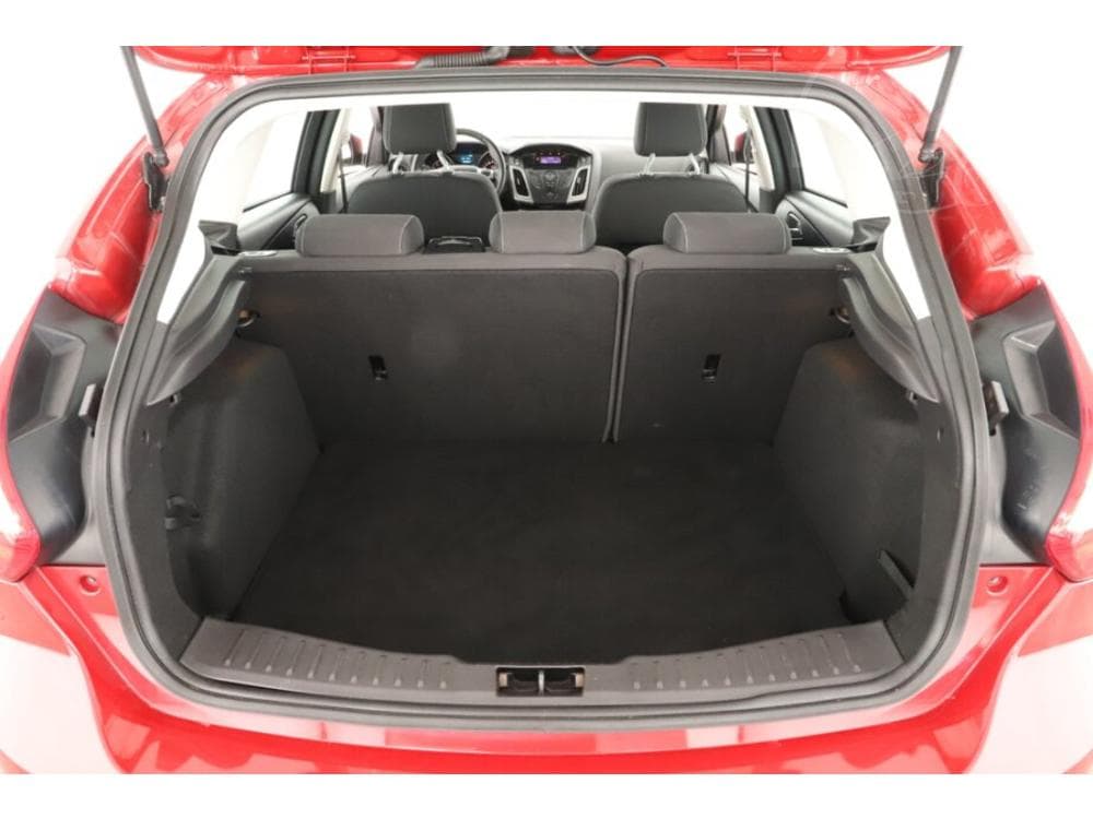 2012 Ford FOCUS - 19