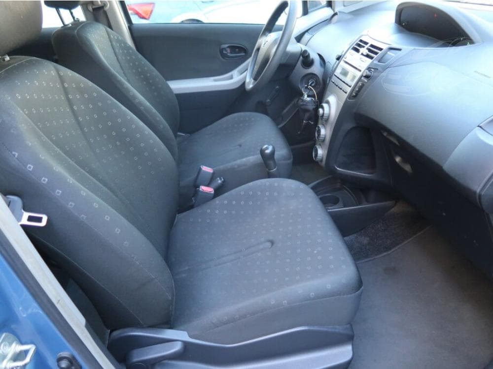 2007 Toyota YARIS - 17