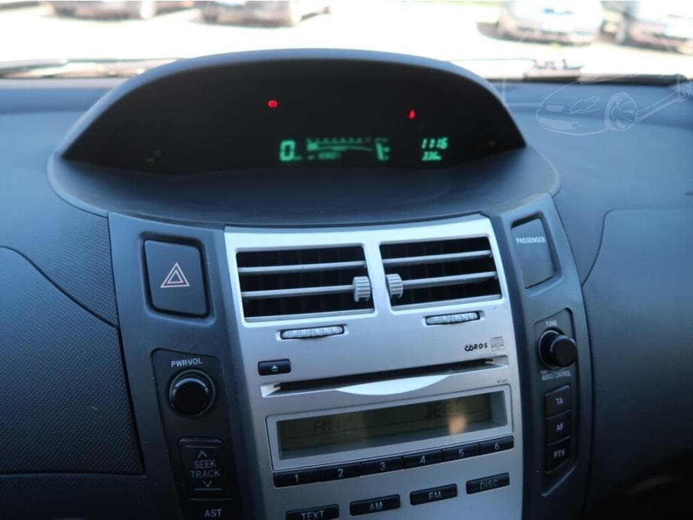 2007 Toyota YARIS - 21