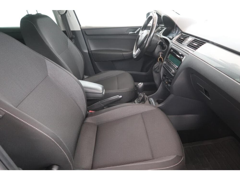 2015 Škoda RAPID - 17