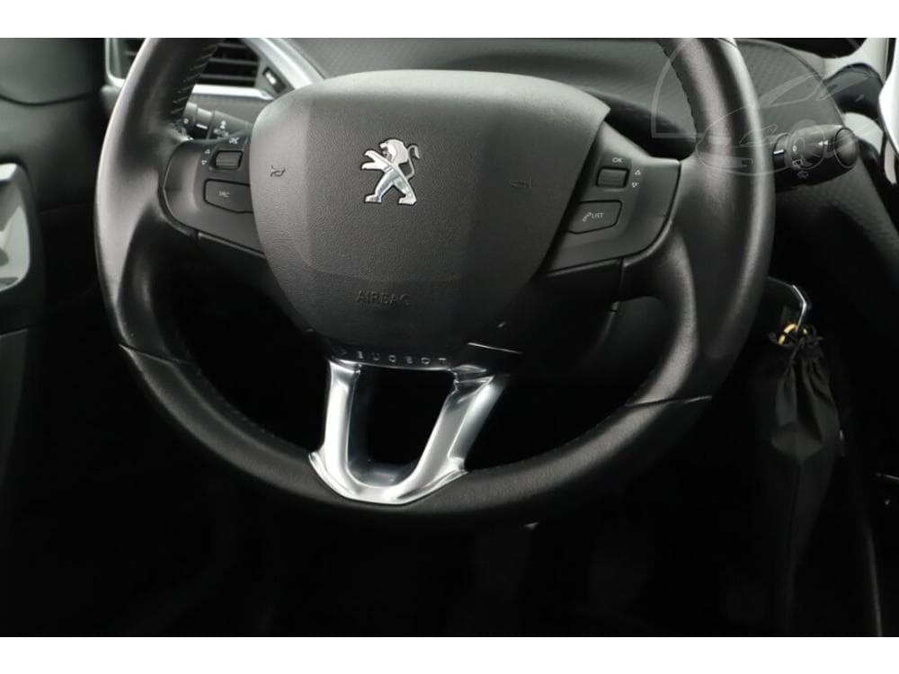 2019 Peugeot 2008 - 21