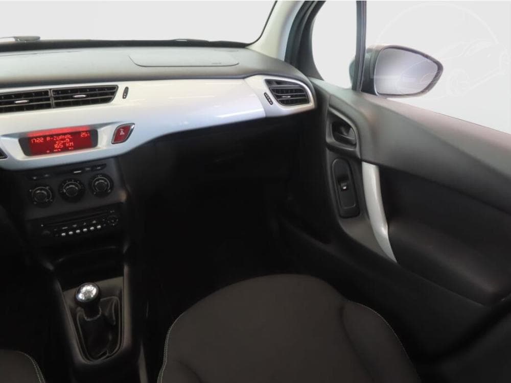 2016 Citroen C3 - 8