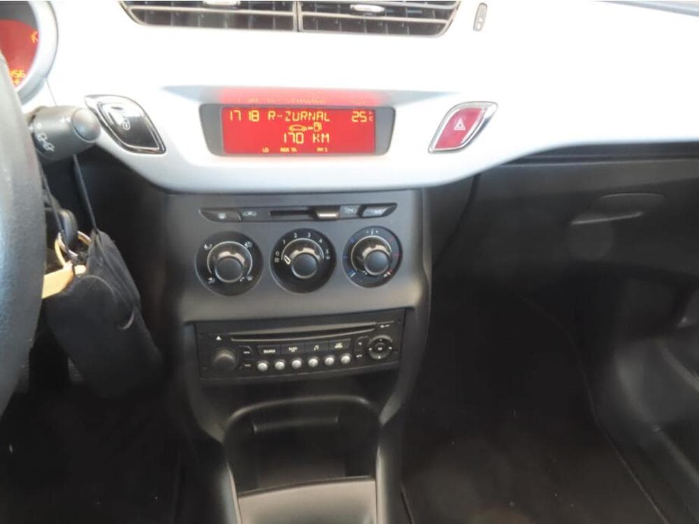 2016 Citroen C3 - 12