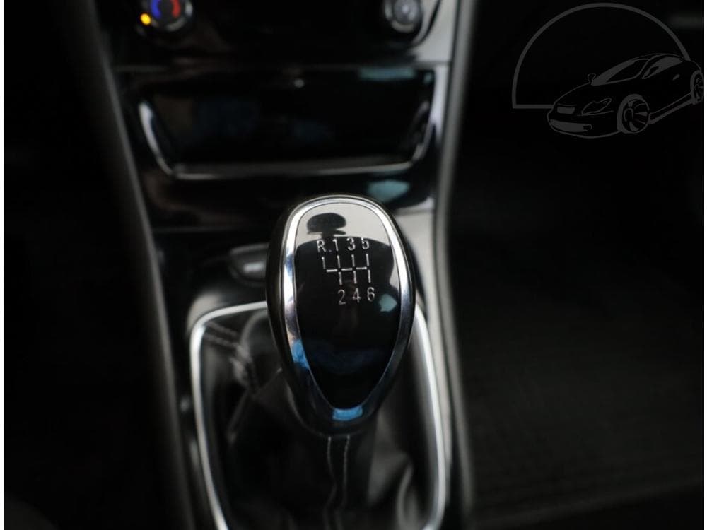 2017 Opel ASTRA - 27