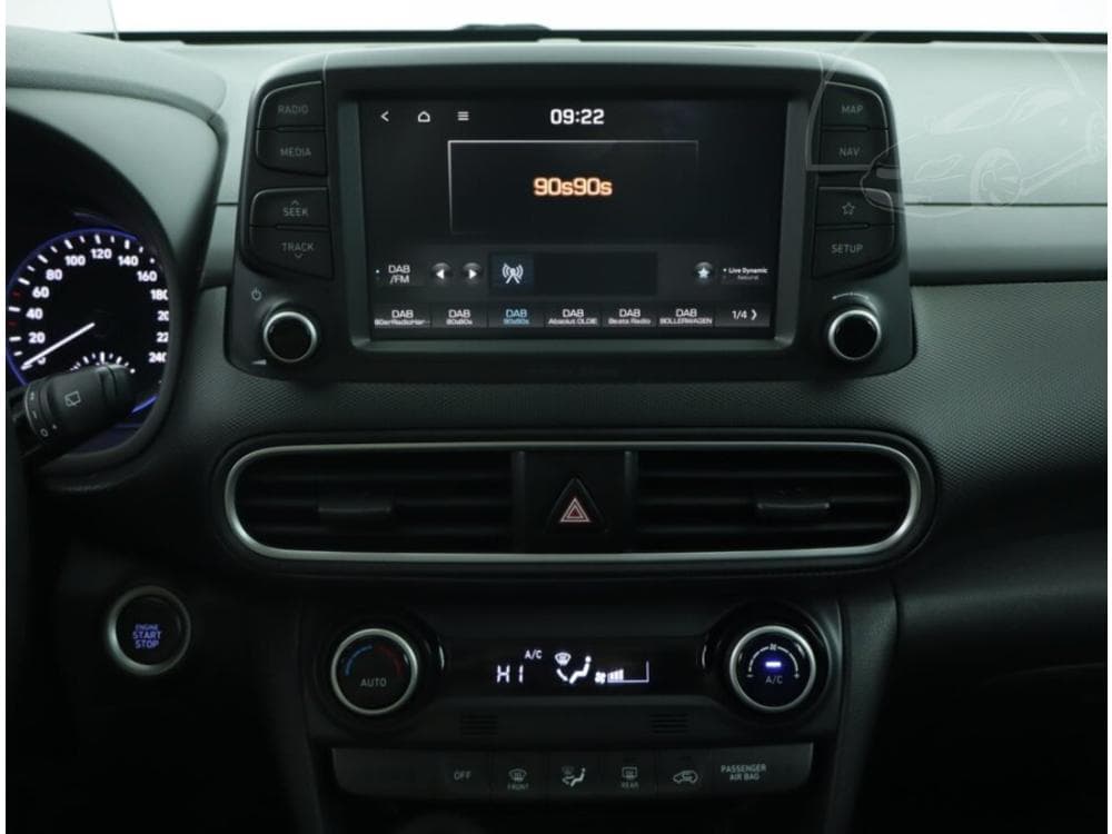 2018 Hyundai KONA - 12