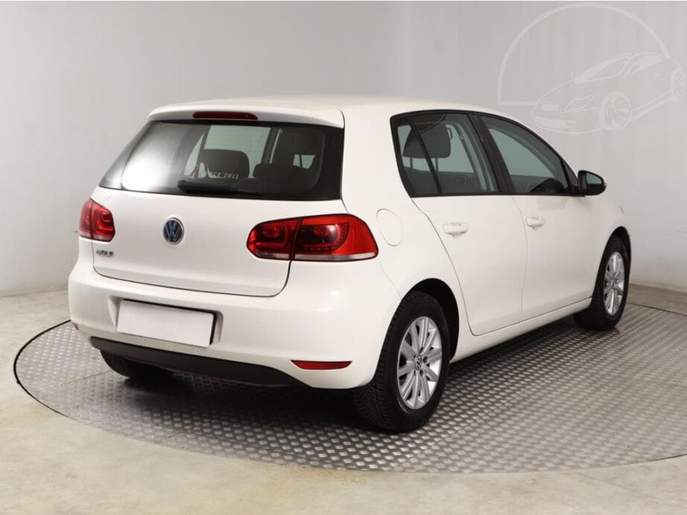 2012 Volkswagen GOLF - 9