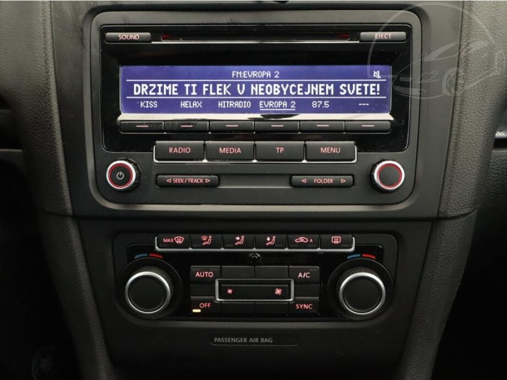 2012 Volkswagen GOLF - 17