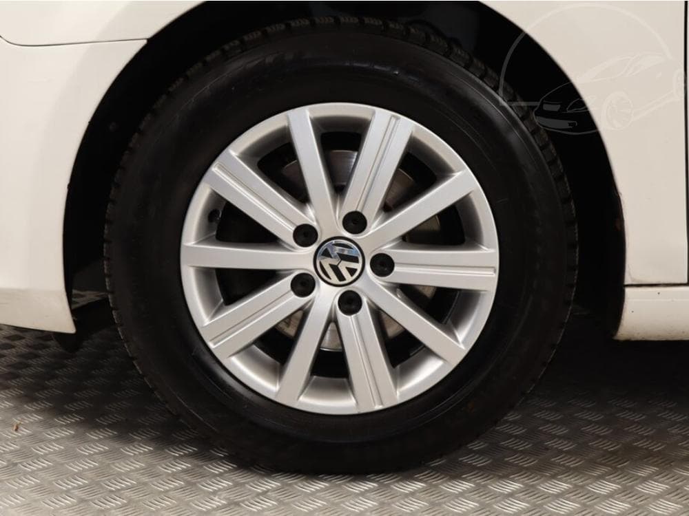 2012 Volkswagen GOLF - 21