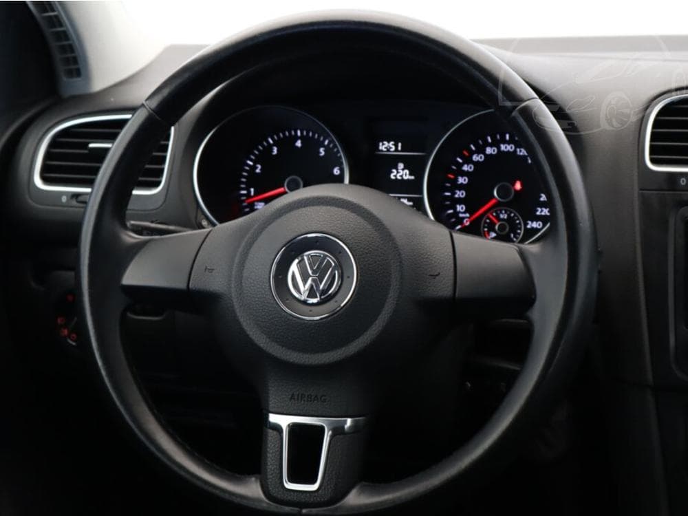 2012 Volkswagen GOLF - 23