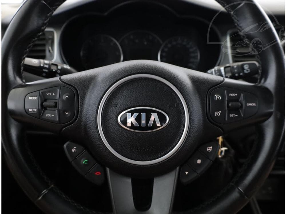 2017 Kia CARENS - 8