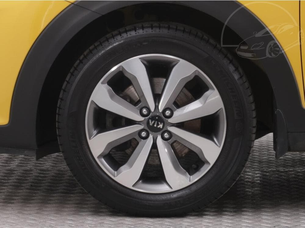 2021 Kia STONIC - 14