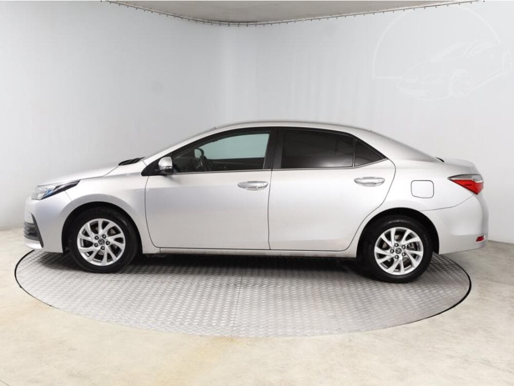 2017 Toyota COROLLA - 3