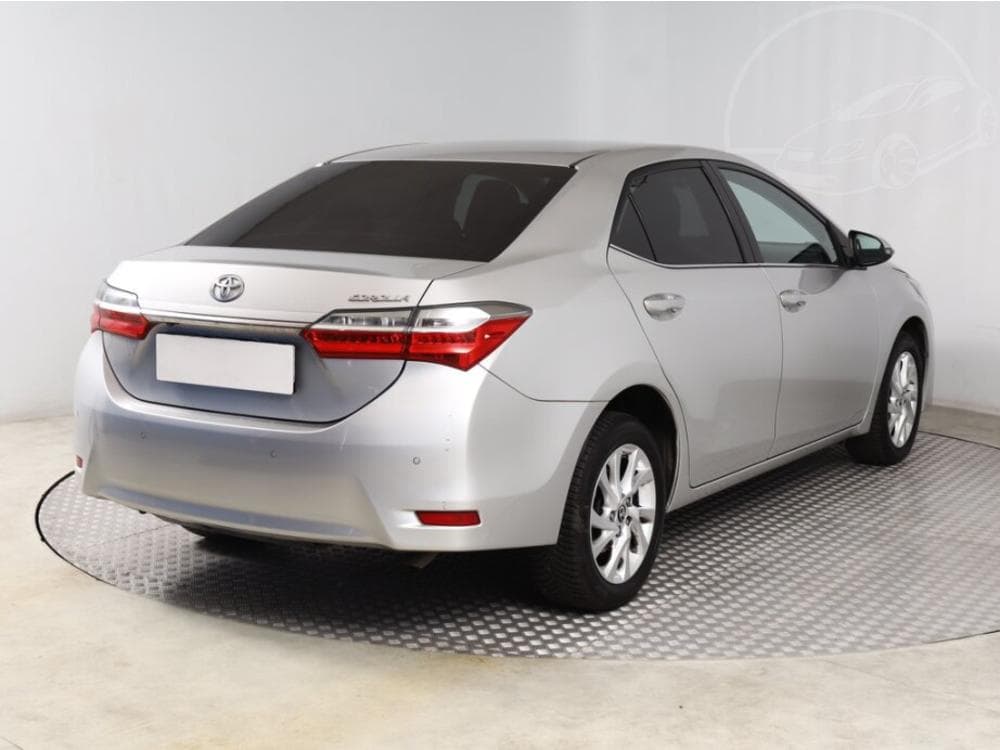 2017 Toyota COROLLA - 5