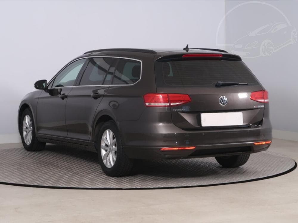 2016 Volkswagen PASSAT - 7