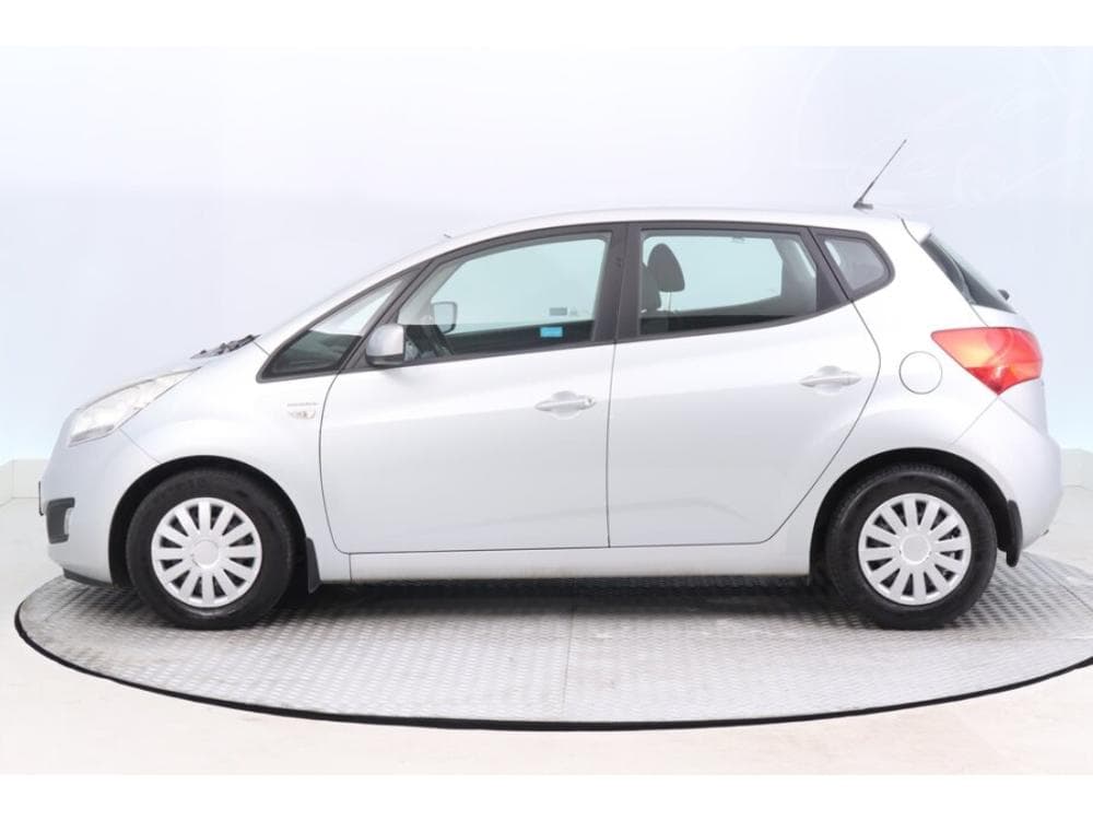 2010 Kia VENGA - 3
