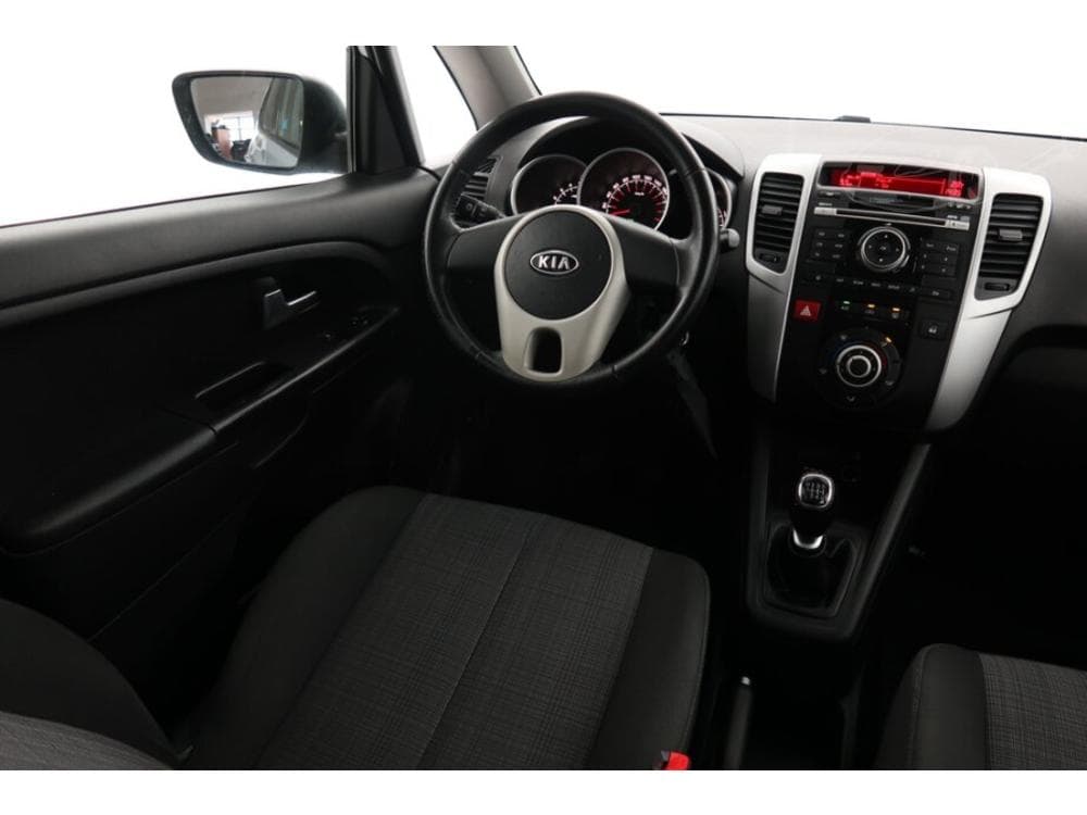 2010 Kia VENGA - 7