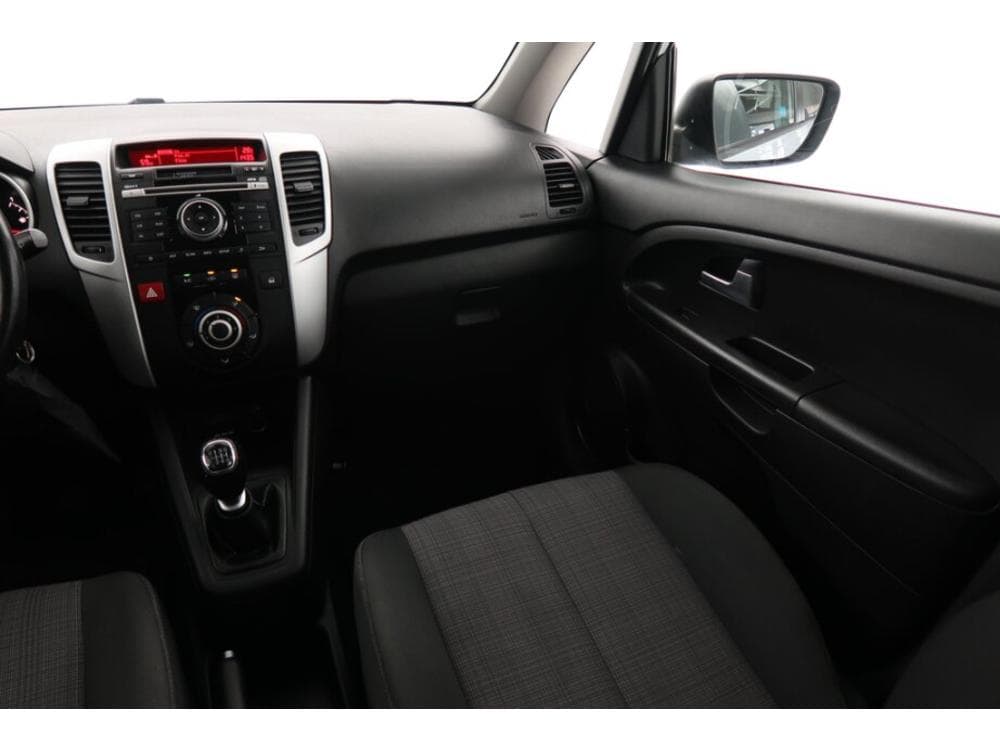 2010 Kia VENGA - 8