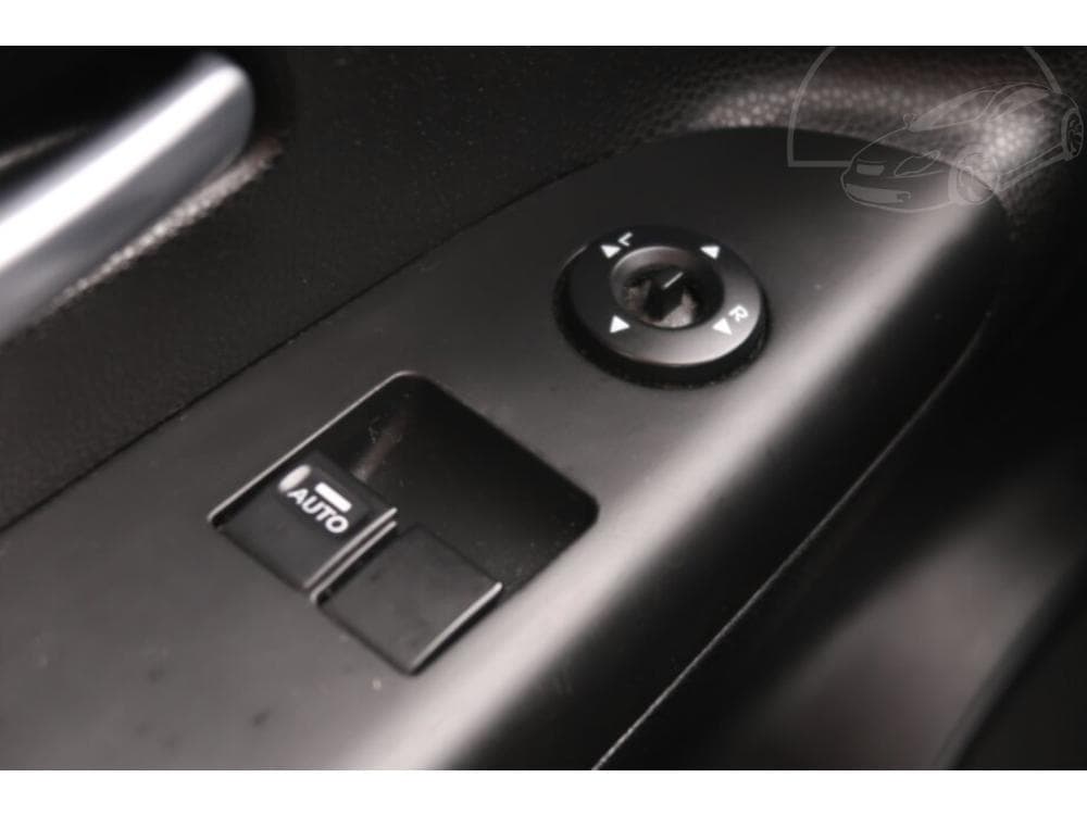 2010 Kia VENGA - 14