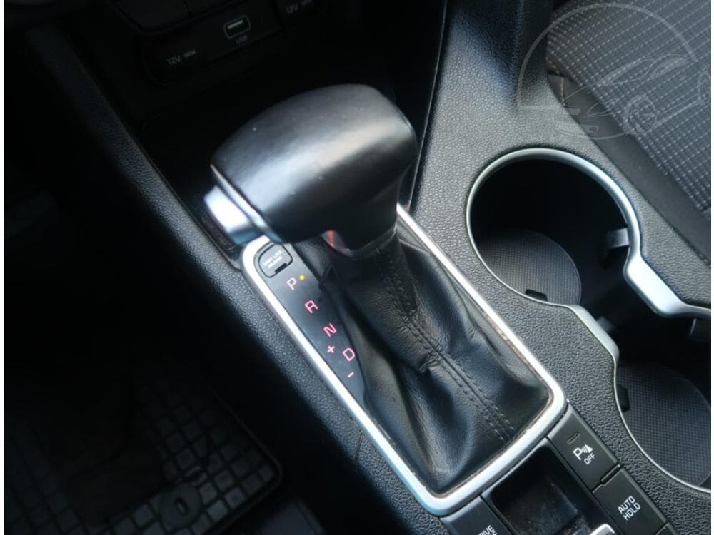 2021 Kia SPORTAGE - 13