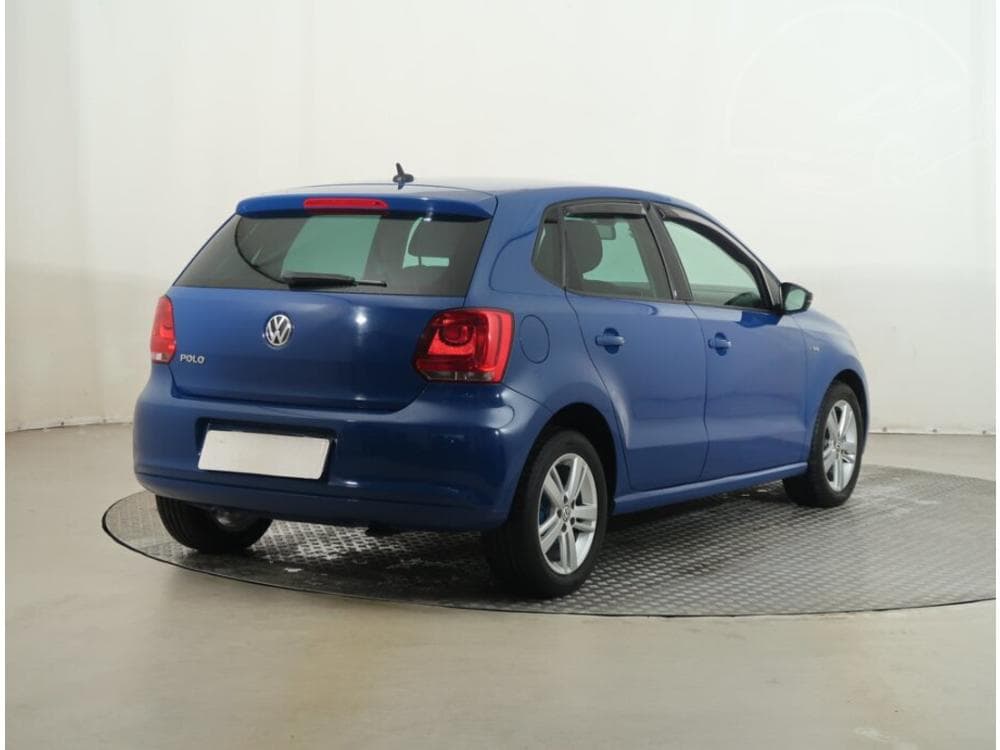2012 Volkswagen POLO - 9