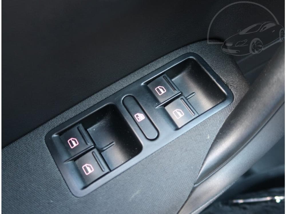 2012 Volkswagen POLO - 25