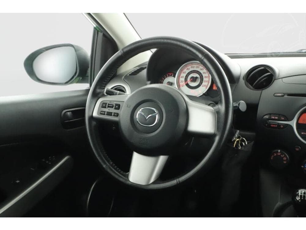 2008 Mazda 2 - 12
