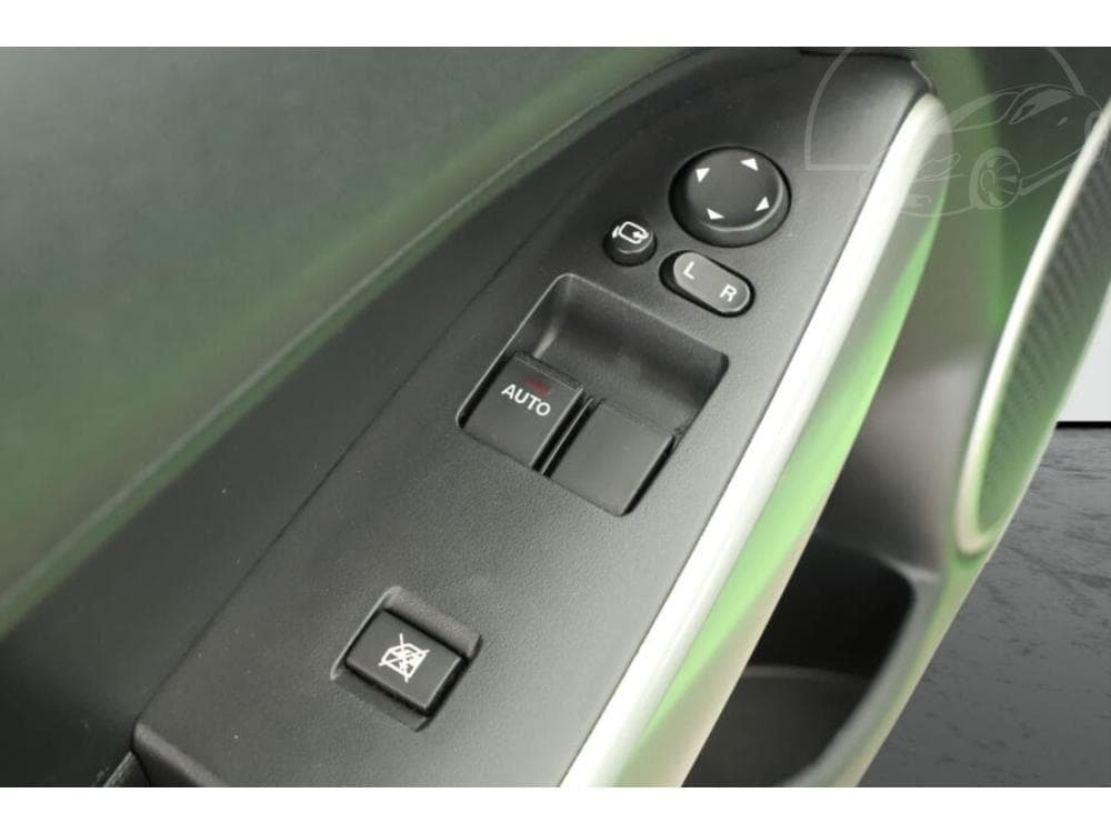 2008 Mazda 2 - 13