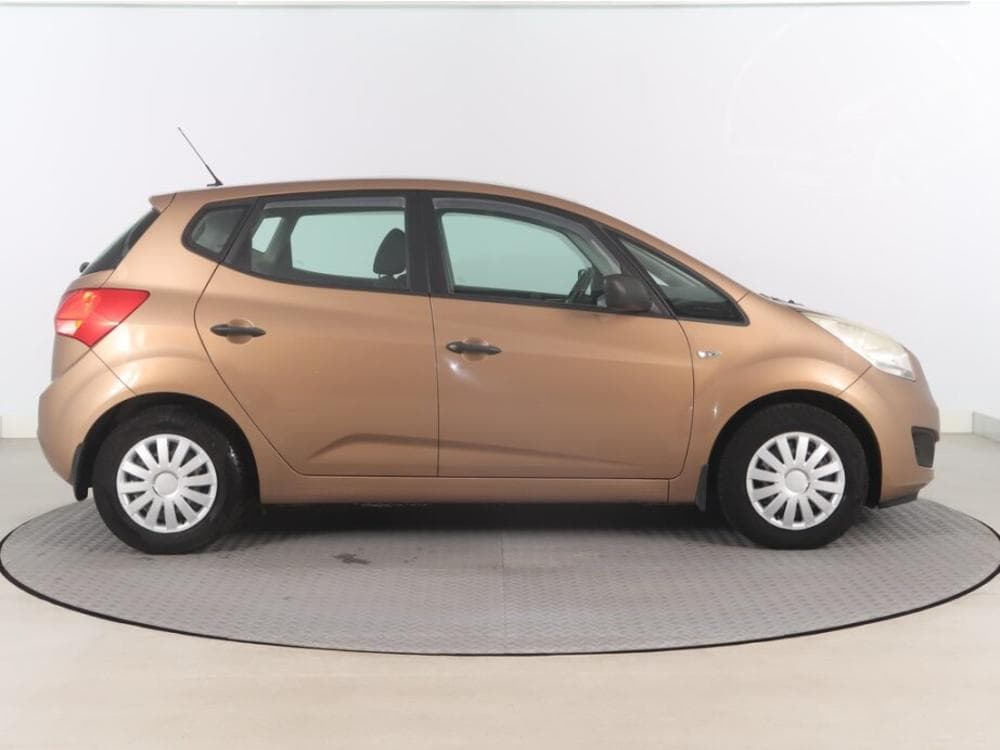 2011 Kia VENGA - 6
