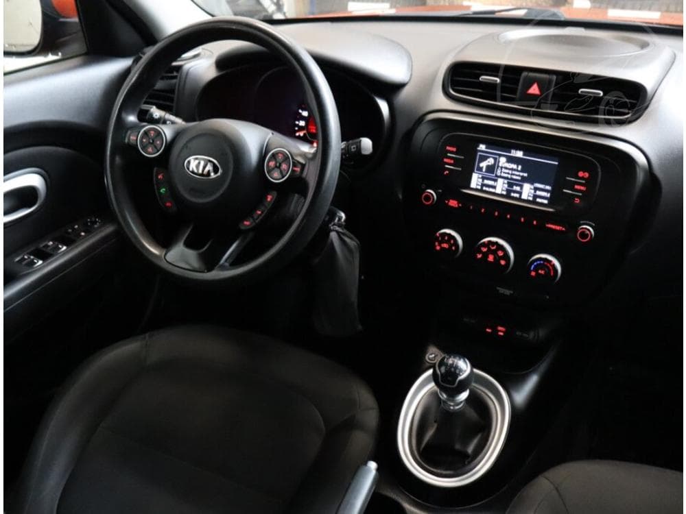 2016 Kia SOUL - 13