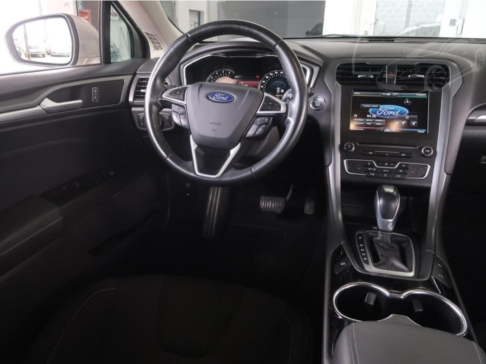 2015 Ford MONDEO - 13