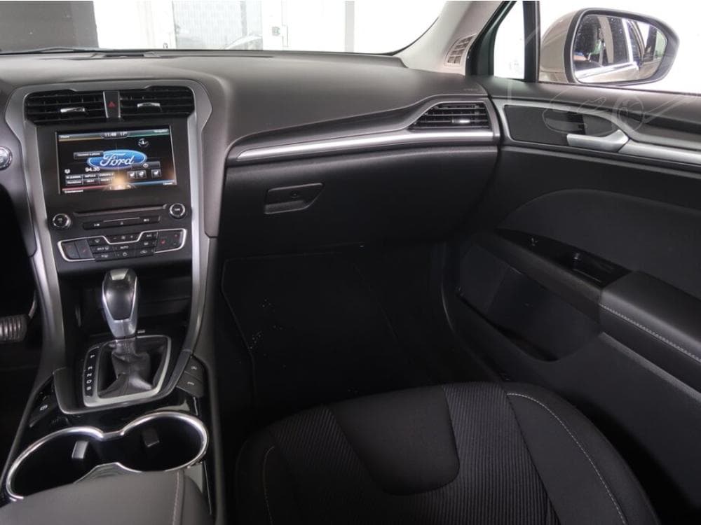 2015 Ford MONDEO - 15