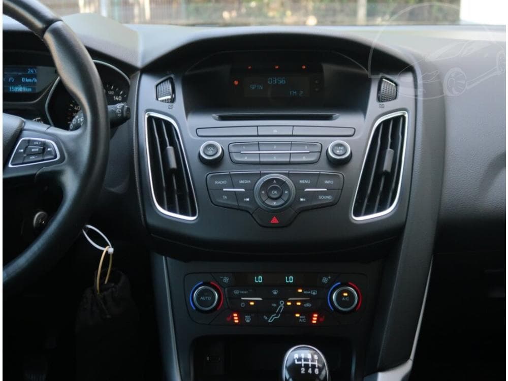 2016 Ford FOCUS - 23