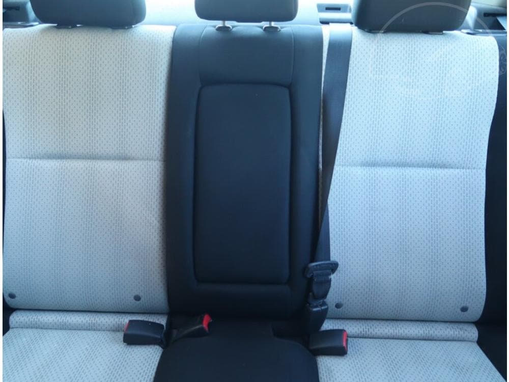 2010 Mazda 3 - 19